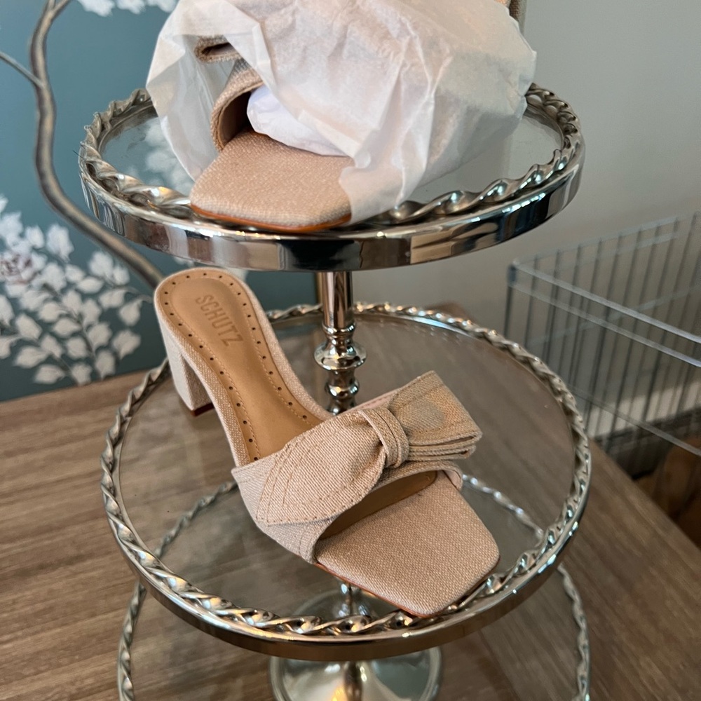 SCHUTZ Women's Beige Bow Heels Brienne